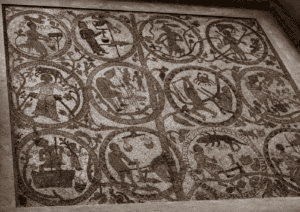 Mosaico dell'Albero della Vita nella Cattedrale di Otranto, opera di Pantaleone