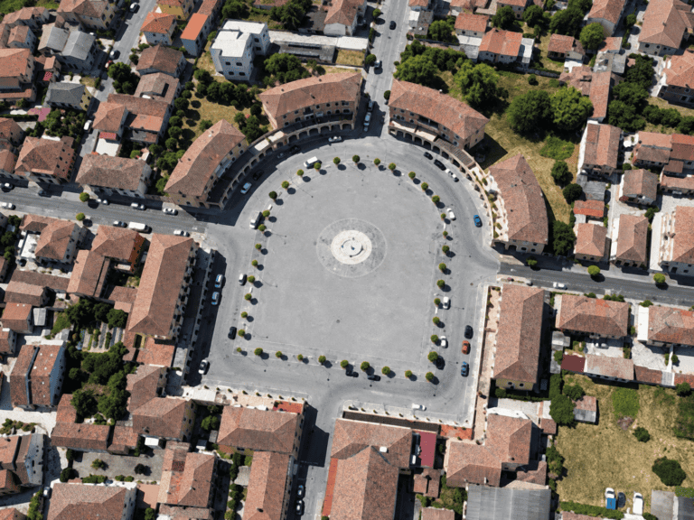 Tresigallo, città metafisica in Emilia